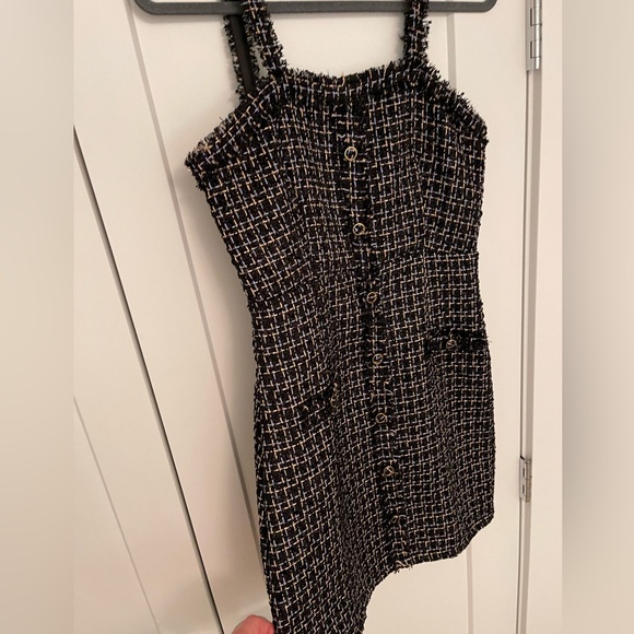 Urban Revivo Tweed Dress - Picture 9 of 11